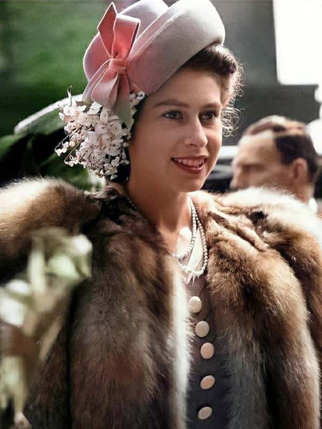 Những bức ảnh hiếm thời trẻ của Nữ hoàng Anh - người phụ nữ quyền lực bậc nhất thế kỷ - Ảnh 14. Những bức ảnh hiếm thời trẻ của Nữ hoàng Anh - người phụ nữ quyền lực bậc nhất thế kỷ - Ảnh 14.