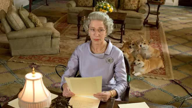 Những lần Nữ hoàng Elizabeth II được thể hiện trên màn ảnh: Có diễn viên giống nguyên mẫu - Ảnh 3.