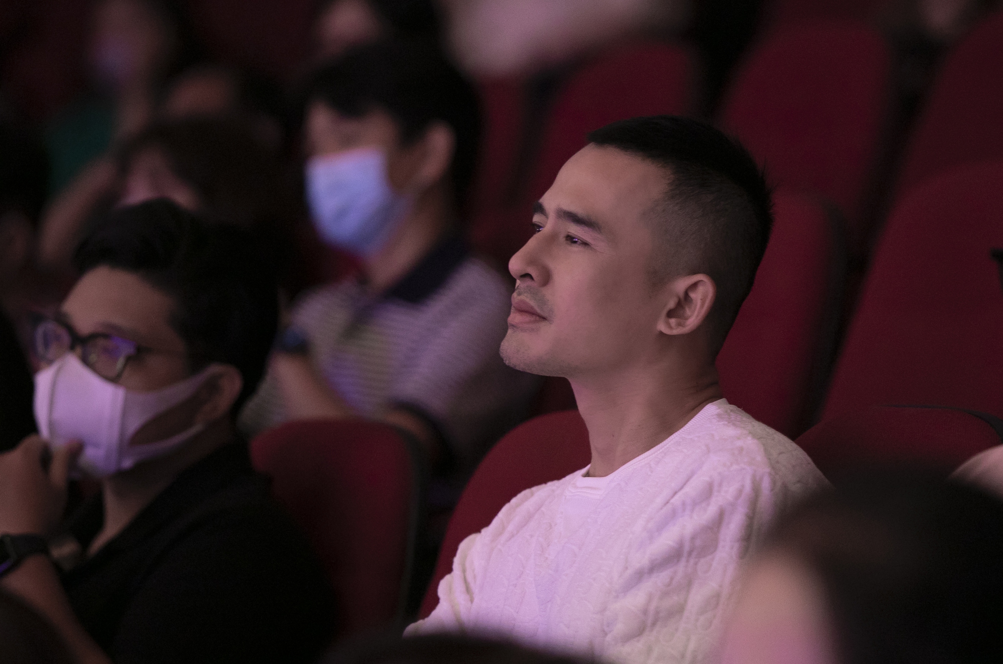 Thúy Diễm lần đầu đóng kịch, ông xã Lương Thế Thành: Diễm lo 9 thì tôi lo 10 - Ảnh 5. Thúy Diễm lần đầu đóng kịch, ông xã Lương Thế Thành: Diễm lo 9 thì tôi lo 10 - Ảnh 5.