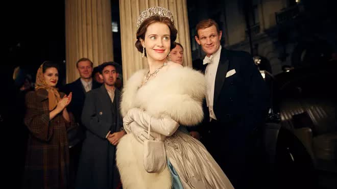 Những lần Nữ hoàng Elizabeth II được thể hiện trên màn ảnh: Có diễn viên giống nguyên mẫu - Ảnh 9.