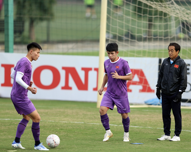 Đoàn Văn Hậu, Quang Hải bất ngờ nhận lì xì đầu năm, tuyển Việt Nam rèn quân đấu Myanmar