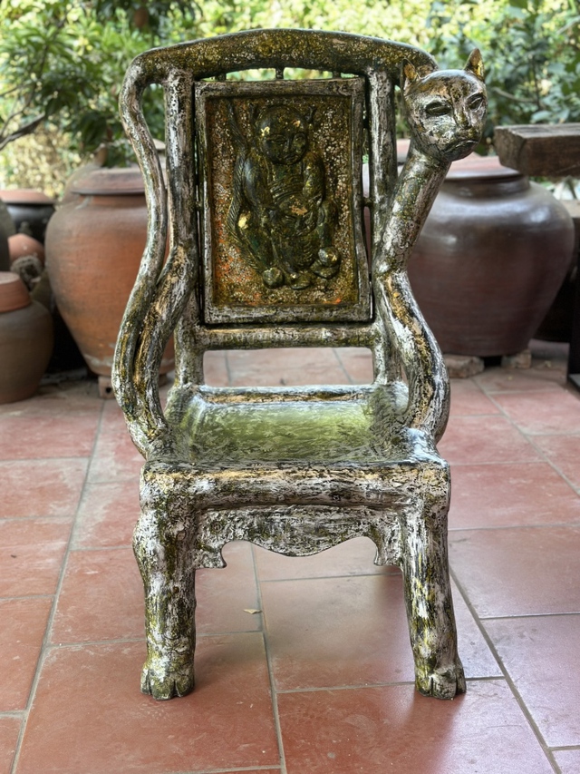  Bộ bàn ghế 7 con mèo độc nhất vô nhị giá 1 tỷ đồng chào Tết Quý Mão 2023  - Ảnh 7.