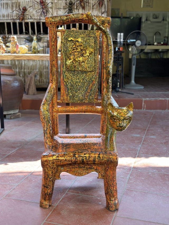  Bộ bàn ghế 7 con mèo độc nhất vô nhị giá 1 tỷ đồng chào Tết Quý Mão 2023  - Ảnh 3.