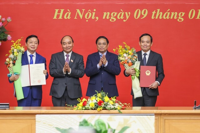 Trao quyết định bổ nhiệm các Phó Thủ tướng Trần Lưu Quang và Trần Hồng Hà - Ảnh 1.