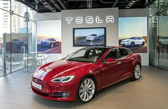 Tesla bị phạt hơn 2 triệu USD vì quảng cáo không đúng thực tế - Ảnh 1.