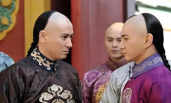 Trong số 9 người con của vua Khang Hy, vị hoàng tử này được coi là thiên tài thông thạo hàng chục ngôn ngữ - Ảnh 4.