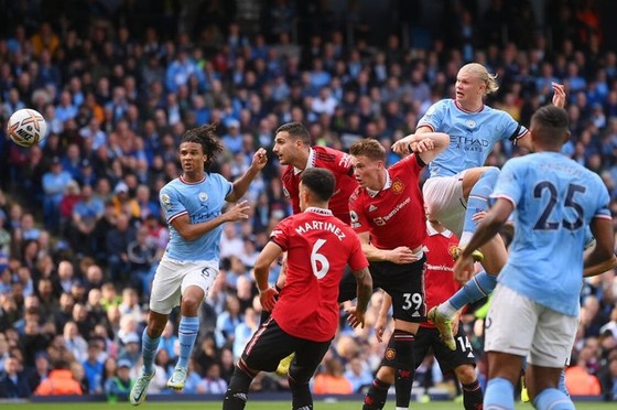 Guardiola tung “hư chiêu” trước derby Manchester - Ảnh 2.