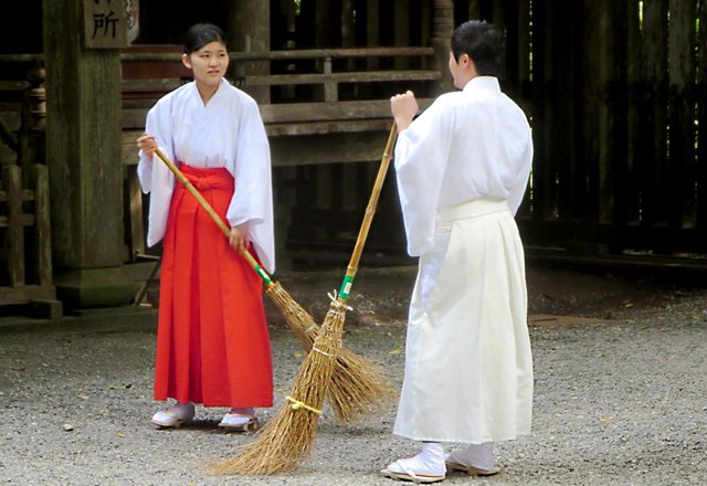 Lịch sử lâu đời về thói quen dọn dẹp của người Nhật: Khi lau chùi cũng như một nghi thức tẩy uế, tránh vận rủi - Ảnh 5.