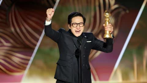 Quá tự hào: Diễn viên gốc Việt đầu tiên thắng Quả cầu vàng, đánh bại cả tài tử hạng A Brad Pitt! - Ảnh 2.