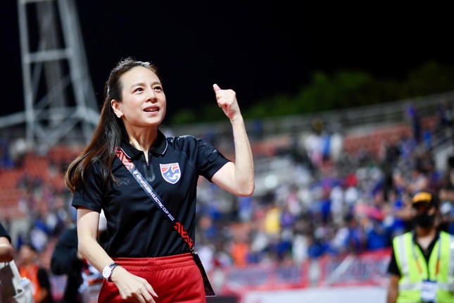 Madam Pang trút bầu tâm sự trước trận chung kết, khen Việt Nam hết lời - Ảnh 1.