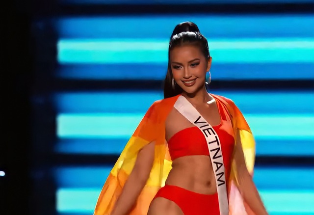 Toàn cảnh Bán kết Miss Universe: Ngọc Châu tỏa sáng với nhan sắc và màn catwalk nổi bật, dàn đối thủ mạnh  trình diễn mãn nhãn - Ảnh 6.