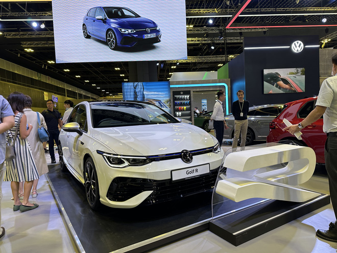Toàn cảnh Singapore Motor Show 2023 đang diễn ra: Nhiều xe có thể sớm mở bán tại Việt Nam - Ảnh 12.