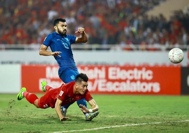 Vì sao tuyển Việt Nam ngợp trước Thái Lan và làm gì để thắng trận chung kết lượt về AFF Cup? - Ảnh 1.