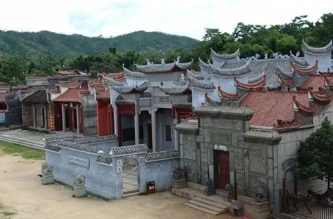 'Đệ nhất làng phong thủy' Trung Quốc: Đào tạo ra vô số kỳ tài, người dân làm nghề xem phong thủy có thu nhập 'khủng' bất ngờ