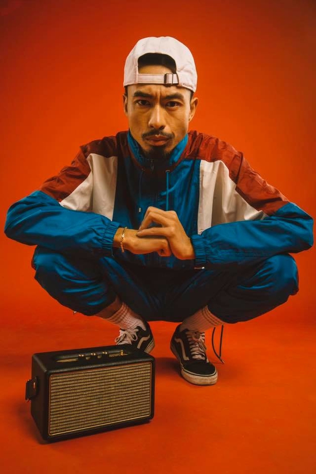 Đen Vâu: Từ công nhân vệ sinh đến rapper đình đám, đời tư kín tiếng và gây sốt trước thông tin về chung một nhà với Hoàng Thùy Linh - Ảnh 4.