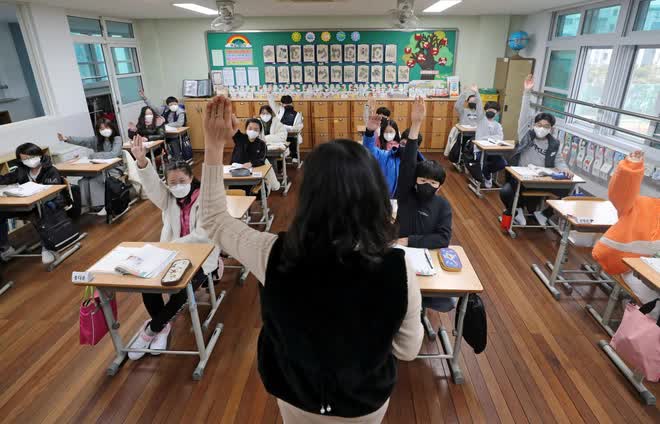 Bạo lực học đường ở Hàn Quốc: Giáo viên không dám lên tiếng, những câu chuyện có thật còn dã man hơn phim The Glory của Song Hye Kyo - Ảnh 5.