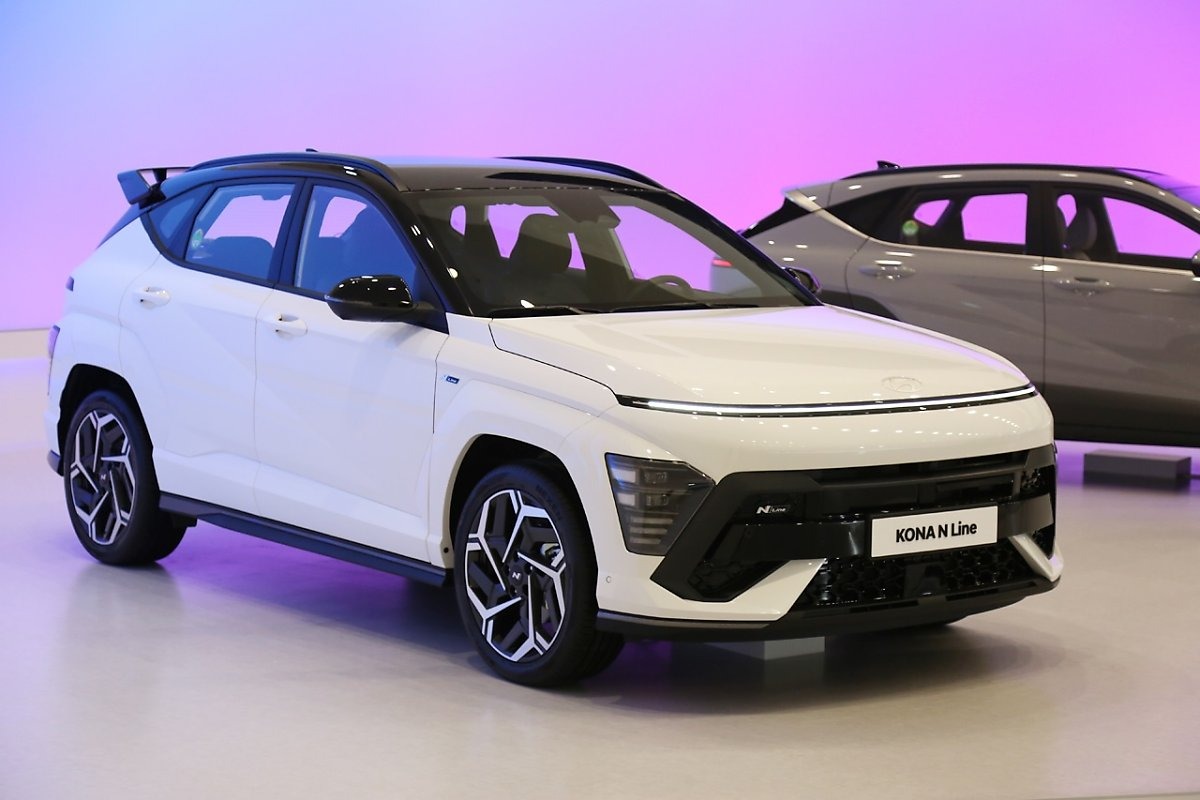 Chi tiết Hyundai Kona 2024 ngoài đời thực: Giá quy đổi từ 470 triệu đồng, khó chê thiết kế, có trang bị như xe sang - Ảnh 3.