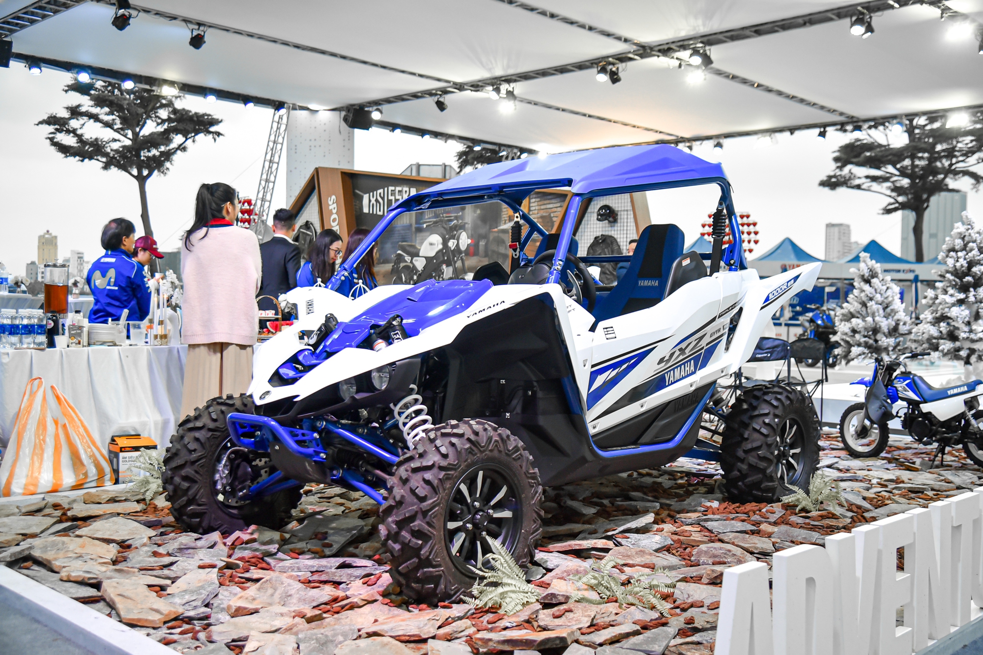 Chi tiết Yamaha YXZ 1000R SS tại VN: Kích thước gần tương đương xe cỡ A, nội thất không thể tối giản hơn - Ảnh 1.