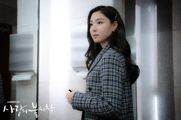 Nữ chính lột xác xuất sắc nhất phim Hàn hiện tại: Bất ngờ đóng vai phản diện nhưng khán giả không ghét nổi - Ảnh 1.