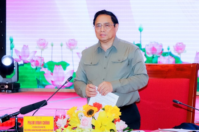 Thủ tướng Phạm Minh Chính: Không chia nhỏ gói thầu thi công cao tốc - Ảnh 4.