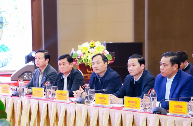 Thủ tướng Phạm Minh Chính: Không chia nhỏ gói thầu thi công cao tốc - Ảnh 2.
