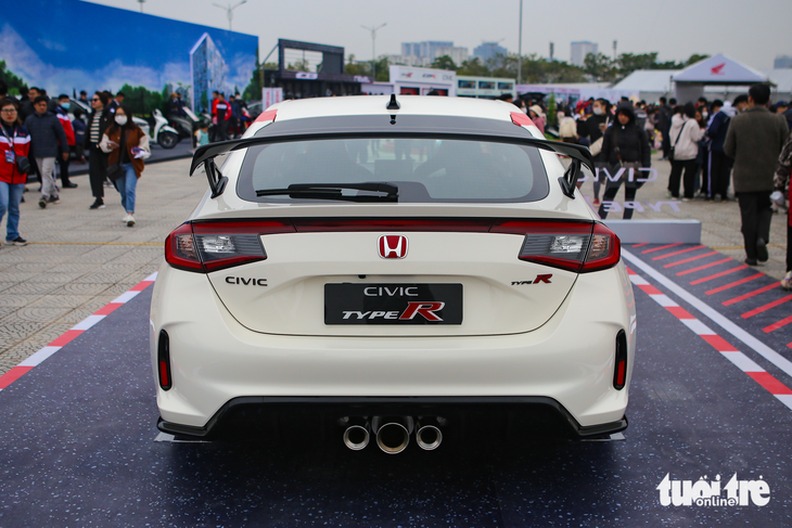 Người Việt phải mua Honda Civic Type R giá gấp 3 lần bản thường - Ảnh 2.