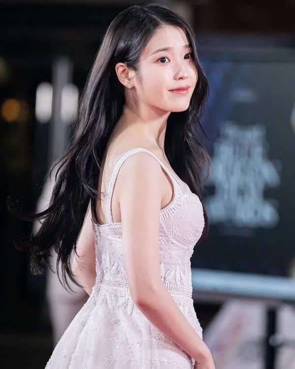 IU – nữ ca sĩ Kpop giàu nhất nhiều tiền cỡ nào?