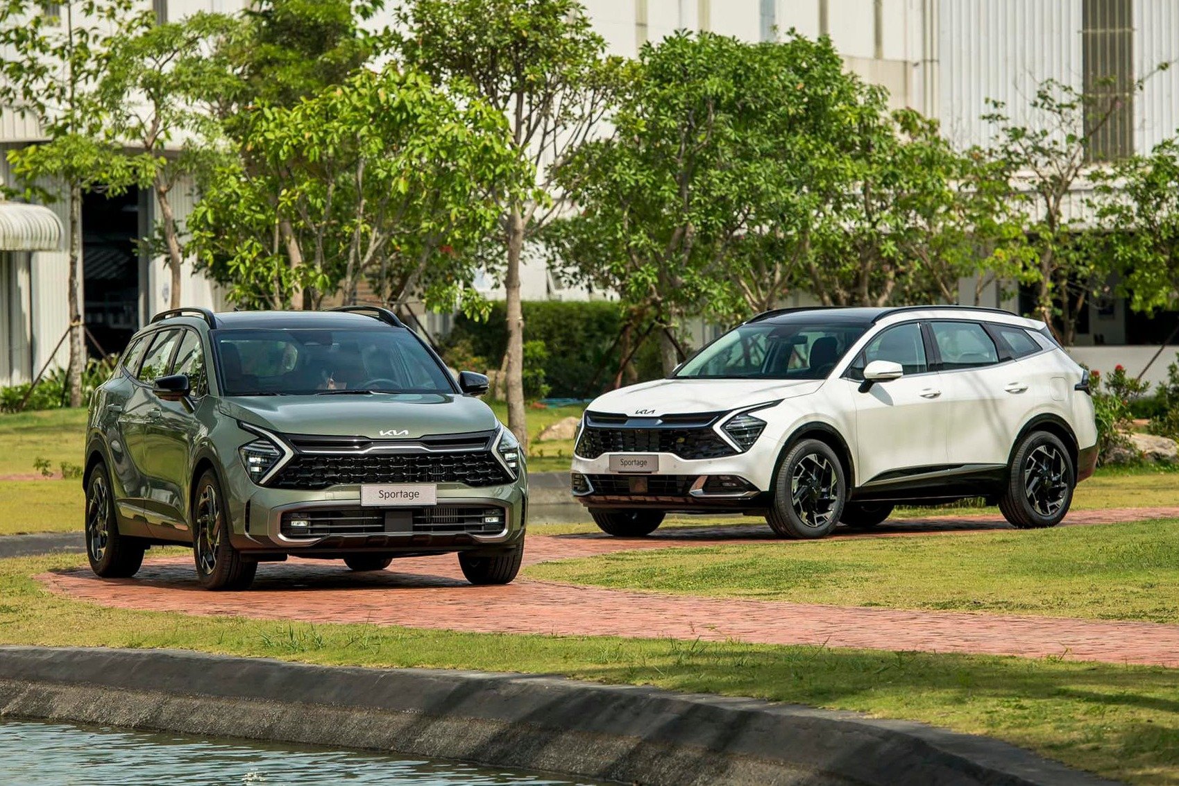 Bảng giá xe KIA tháng 1: KIA Sportage được ưu đãi 40 triệu đồng - Ảnh 1.