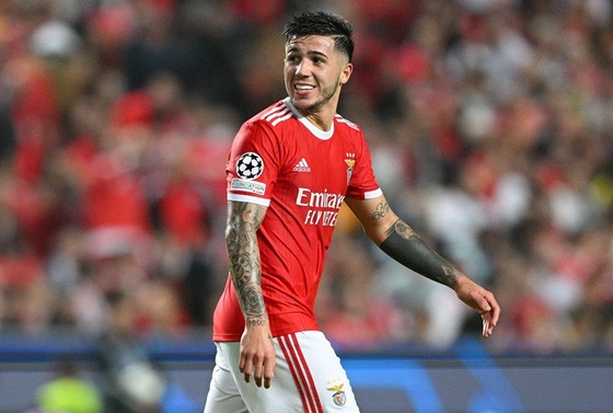 Benfica phàn nàn cách Chelsea tiếp cận Enzo Fernandez - Ảnh 1.