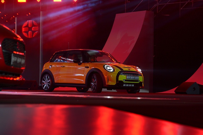 MINI 3-Cửa - Xe sang 2022 dành cho phái nữ - Ảnh 4.