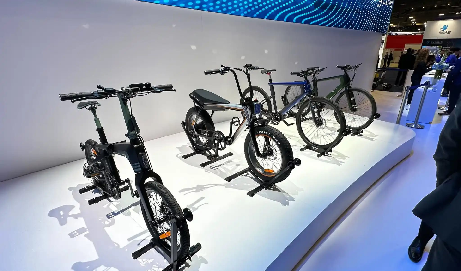 Cận cảnh 4 mẫu xe đạp điện và xe trợ lực của VinFast tại CES 2023 - Ảnh 1.