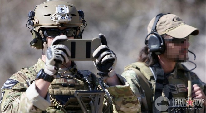 Smartphone là tử thần của lính Nga, bùa hộ mệnh của lính Mỹ - Ảnh 1.