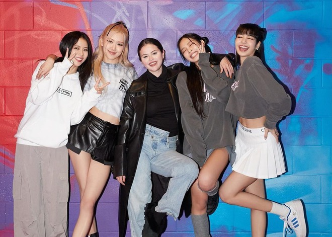 Đẳng cấp như BLACKPINK: Đệ nhất phu nhân Pháp và chị gái Vua Thái Lan đến xem concert, đi hẳn phi cơ riêng chỉ để diễn 2 ngày - Ảnh 4.