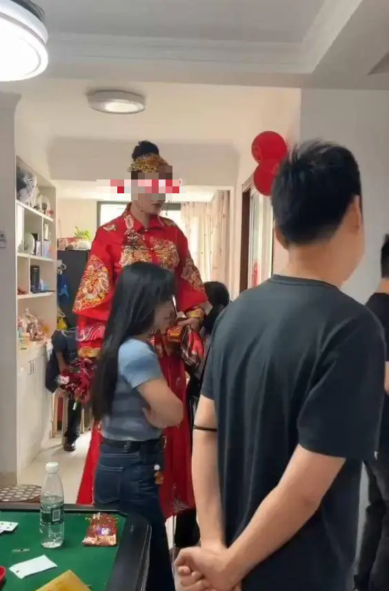 Cô dâu 30 tuổi mới có người chịu lấy vì sở hữu một đặc điểm ít người đàn ông nào chấp nhận được - Ảnh 1. Cô dâu 30 tuổi mới có người chịu lấy vì sở hữu một đặc điểm ít người đàn ông nào chấp nhận được - Ảnh 1.