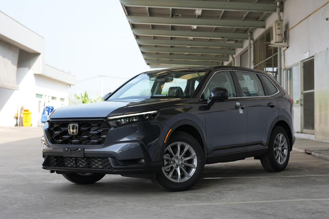 Loạt xe mới ra mắt Việt Nam tháng 10: CR-V, Innova là tâm điểm, McLaren Elva giá 143 tỷ của Minh Nhựa đã về - Ảnh 3. Loạt xe mới ra mắt Việt Nam tháng 10: CR-V, Innova là tâm điểm, McLaren Elva giá 143 tỷ của Minh Nhựa đã về - Ảnh 3.