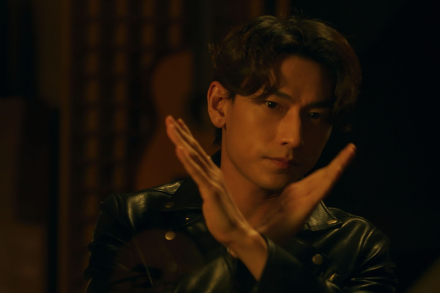 Phim có Isaac, Rocker Nguyễn như nồi lẩu thập cẩm - Ảnh 1.