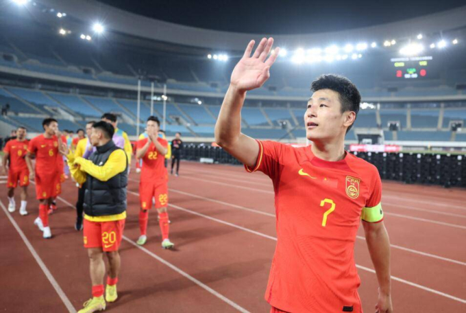 “Bi kịch” của tuyển Trung Quốc: Thắng trận vẫn bị chê tơi tả, không sáng cửa dự World Cup bằng Việt Nam - Ảnh 2.