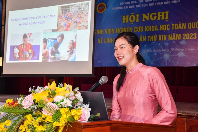  Ánh Viên sau giải nghệ: Tốt nghiệp đại học, làm Sứ giả UNICEF, trở thành trung tá quân nhân trẻ nhất Việt Nam  - Ảnh 3.