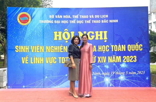  Ánh Viên sau giải nghệ: Tốt nghiệp đại học, làm Sứ giả UNICEF, trở thành trung tá quân nhân trẻ nhất Việt Nam  - Ảnh 2.