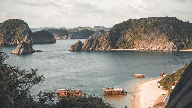 Báo quốc tế gợi ý đến những vùng biển đẹp nhất ở Việt Nam - Ảnh 1.