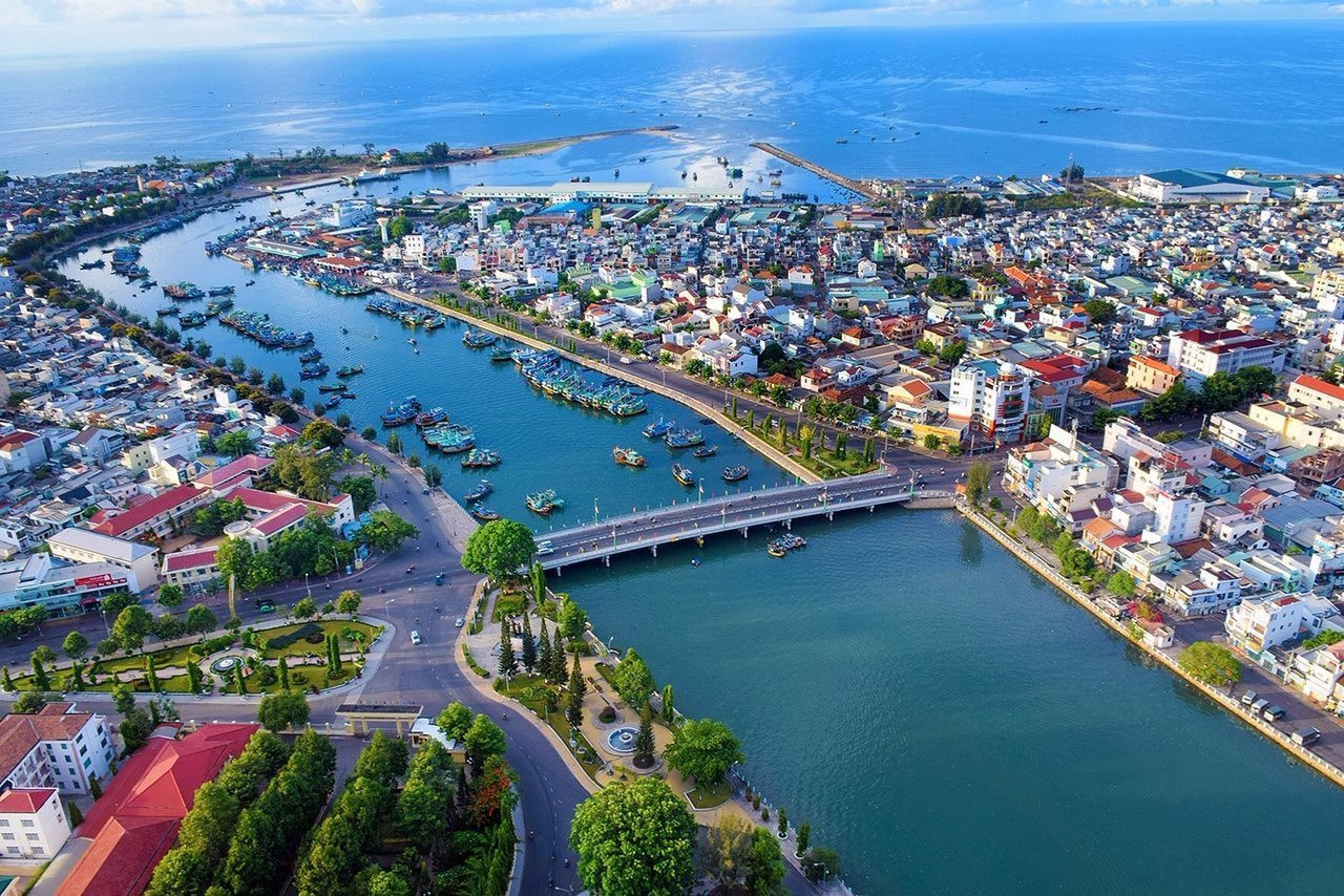 Một thành phố biển sắp được mở rộng, có 2 sân bay hậu thuẫn, thêm nhiều cao tốc, đường biển - Ảnh 1. Một thành phố biển sắp được mở rộng, có 2 sân bay hậu thuẫn, thêm nhiều cao tốc, đường biển - Ảnh 1.