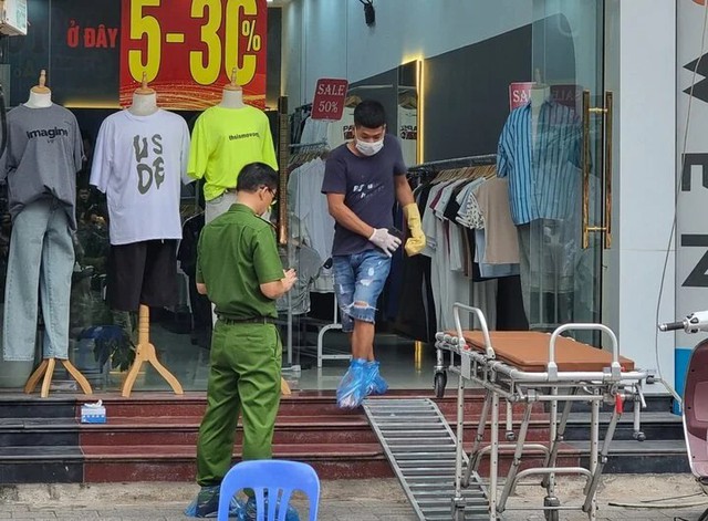 Công an Bắc Ninh thông tin gì về nghi phạm nhảy cầu Thanh Trì sau khi sát hại cô gái tại cửa hàng quần áo? - Ảnh 2.