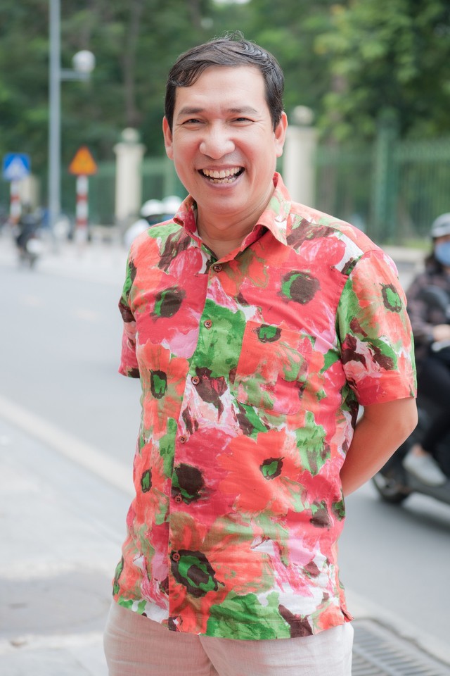 Cuộc sống của danh hài Quang Thắng tuổi 55: Mua nhà Hà Nội, vợ con lên ở một thời gian lại dọn về quê - Ảnh 1.