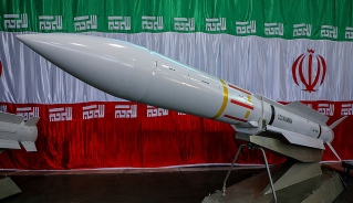 Tên lửa Iran mà Nga đang để mắt tới có thể sánh với ATACMS Mỹ hỗ trợ Ukraine? - Ảnh 2.