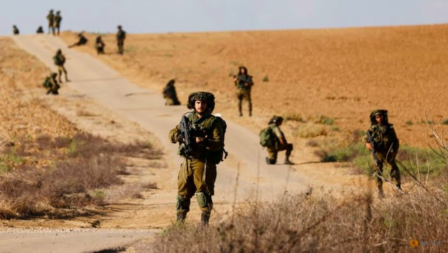 Israel ngụ ý sắp tấn công trên bộ, Hamas tuyên bố sẵn sàng chiến đấu lâu dài - Ảnh 1.