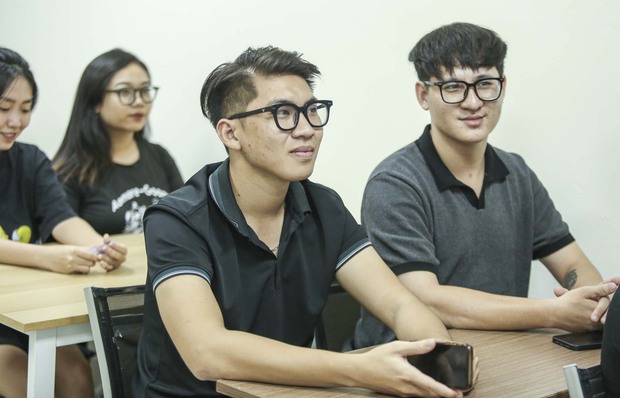 Suýt bị chia tay vì chụp ảnh người yêu quá xấu, nhiều bạn trẻ ở Hà Nội chi tiền triệu đi học chụp hình bằng điện thoại - Ảnh 3.