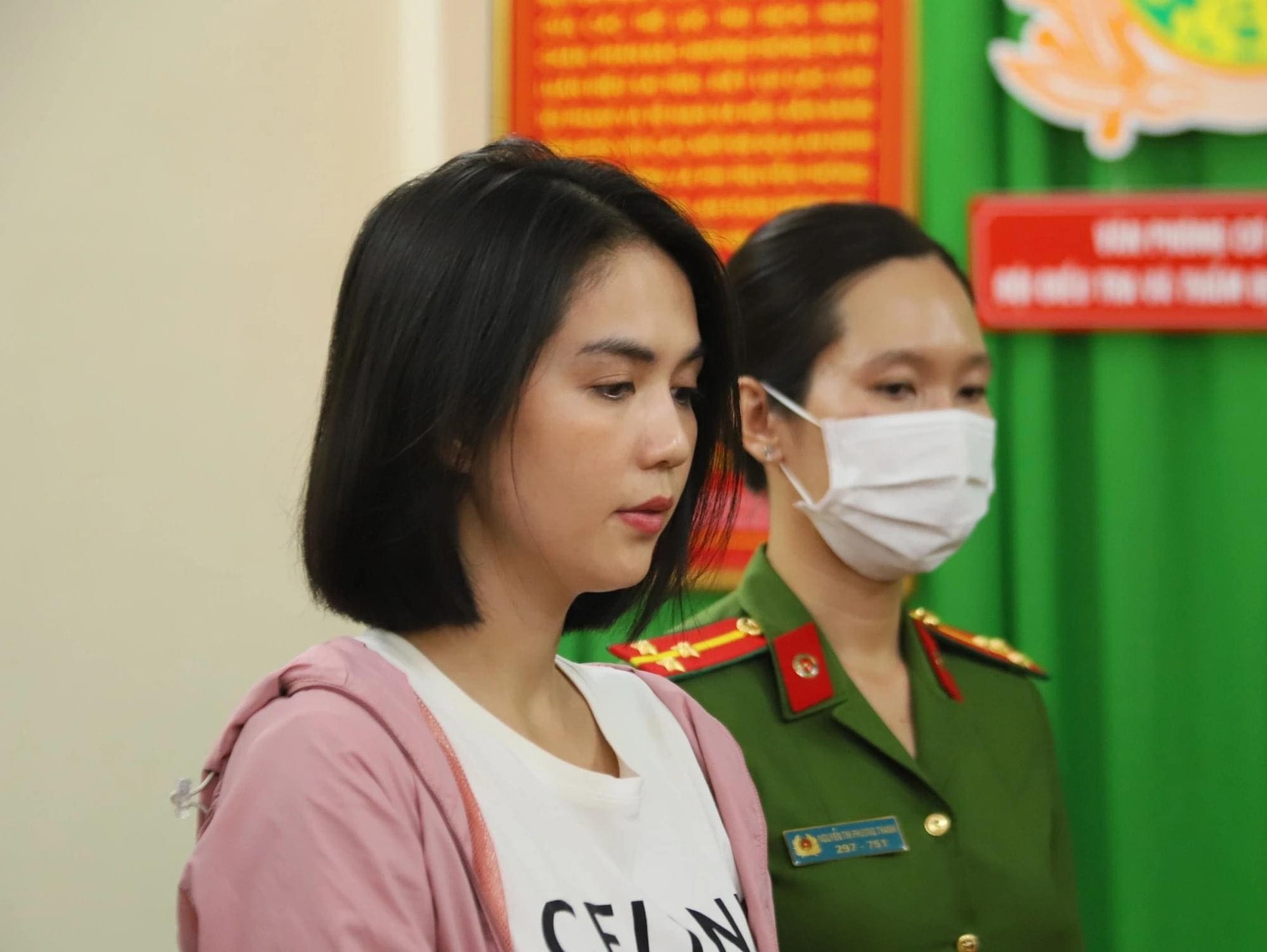 Ngọc Trinh bị bắt: Cái giá phải trả cho sự ngông cuồng - Ảnh 1.