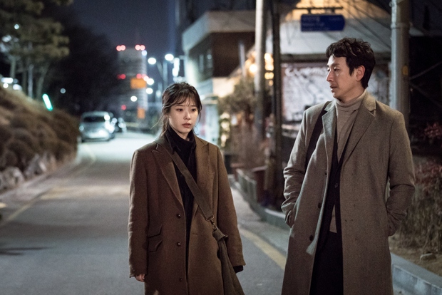  Sự nghiệp 22 năm của “Ảnh đế” Lee Sun Kyun đổ vỡ trước scandal dùng chất cấm - Ảnh 3.
