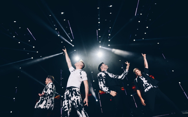 HOT: Concert Westlife mở thêm đêm diễn thứ 2 tại Việt Nam, liệu tốc độ bán vé có thần tốc như đêm đầu? - Ảnh 3.