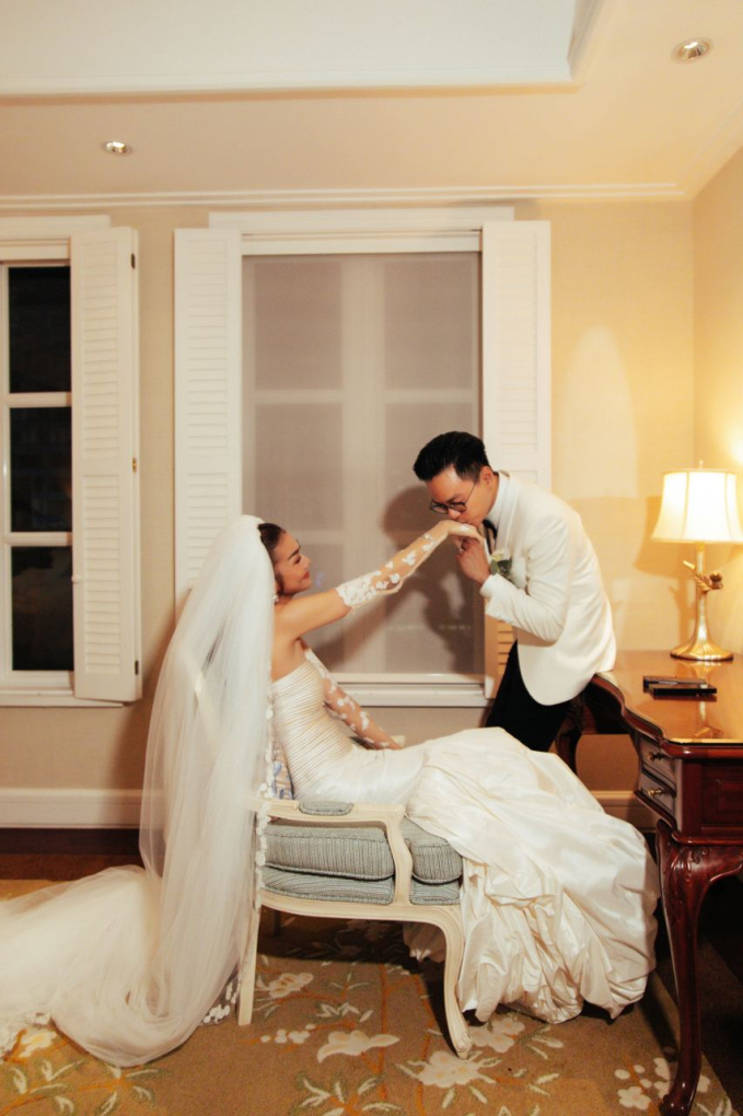 Phát hiện ngôn ngữ cơ thể khó giấu của chồng Thanh Hằng: Ai nghiện vợ bằng nhạc trưởng Nhật Minh! - Ảnh 2.